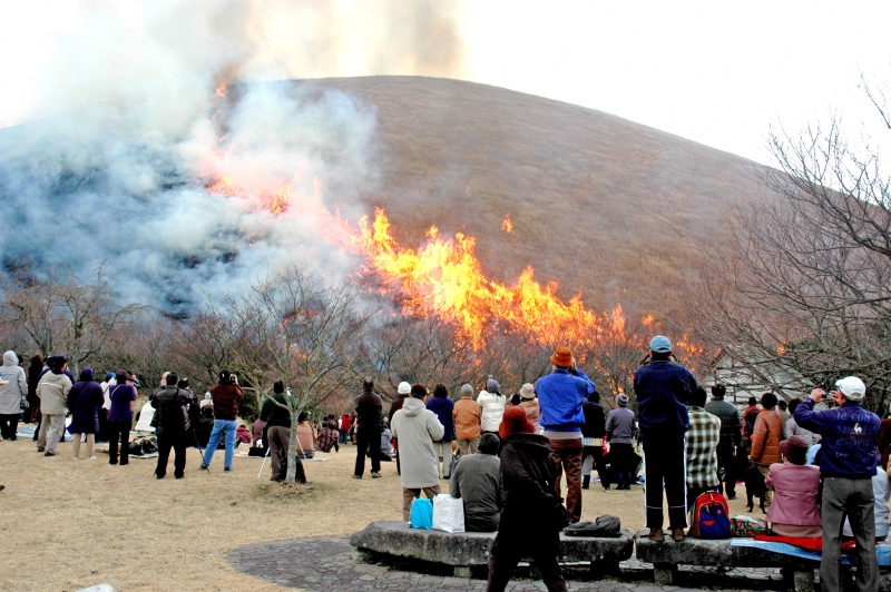 大室山山焼き