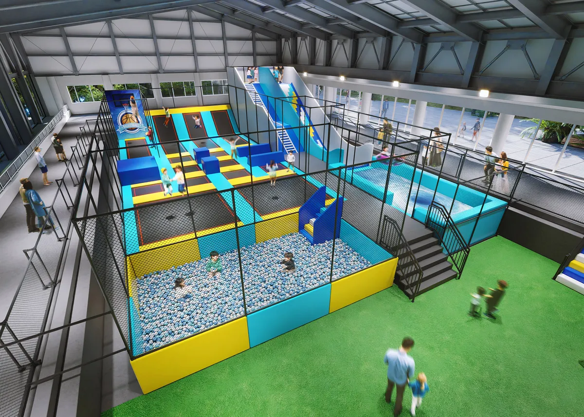 スリル満点チューブスライダー＆トランポリン